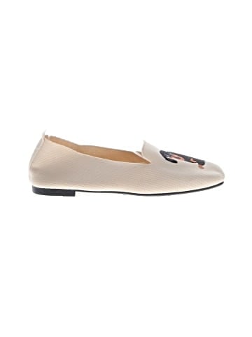 Unbranded Flats (view 1)