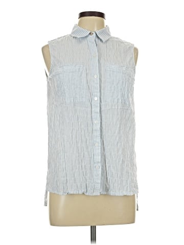 Jones New York Signature Sleeveless Button-Down Shirt (view 1)