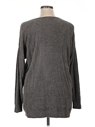 Barefoot Dreams Pullover Sweater (view 2)