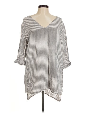 Tahari 3/4 Sleeve Blouse (view 1)