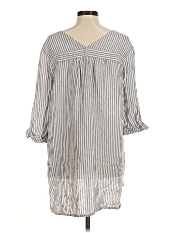 Tahari 3/4 Sleeve Blouse (view 2)