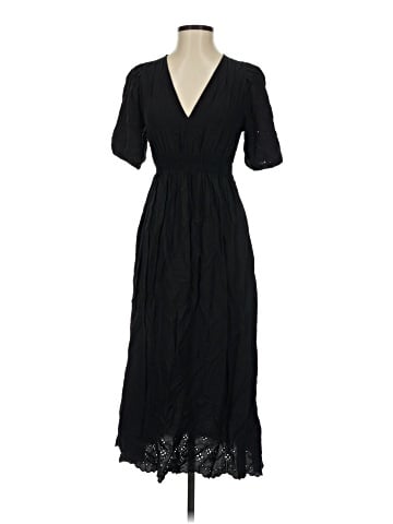 Old Navy Casual Dress (view 1)