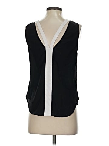 Trouve Sleeveless Blouse (view 2)