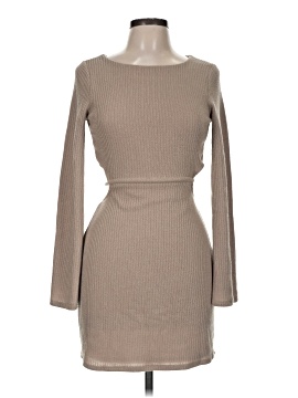 Le Lis Casual Dress (view 1)