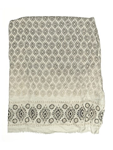 Hat Attack Scarf (view 2)