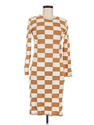 Trademark Casual Dress (view 1)