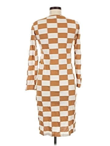 Trademark Casual Dress (view 2)