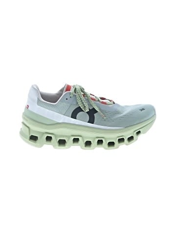 On Cloud Sneakers (view 1)