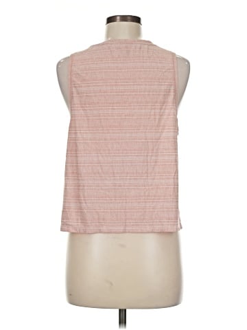 Gap Fit Sleeveless T-Shirt (view 2)