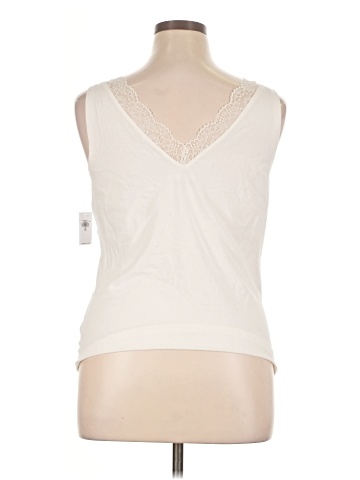 Old Navy Sleeveless T-Shirt (view 2)