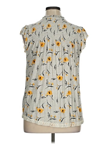 Rewind Sleeveless Blouse (view 2)