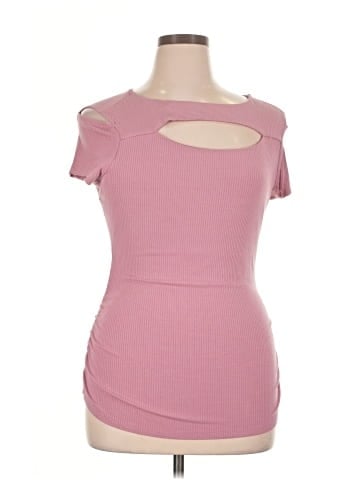 Candie's Short Sleeve Top (view 1)