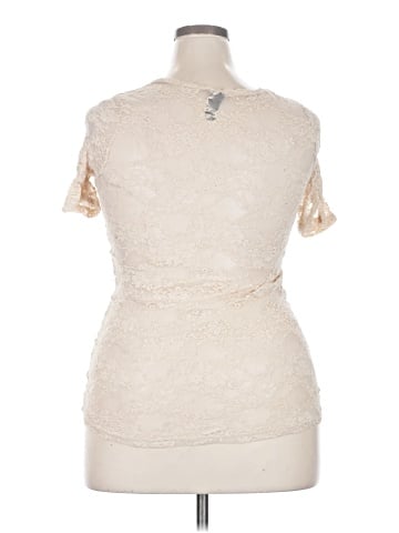 Agnes & Dora Short Sleeve Top (view 2)