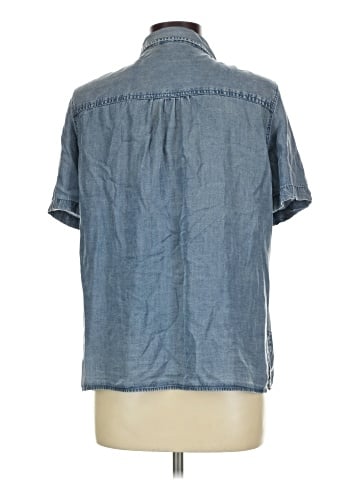Velvet Heart Short Sleeve Button-Down Shirt (view 2)