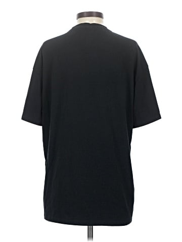 Shein Short Sleeve T-Shirt (view 2)