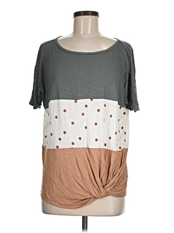 24/7 Maurices Short Sleeve Top (view 1)