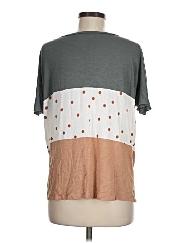 24/7 Maurices Short Sleeve Top (view 2)