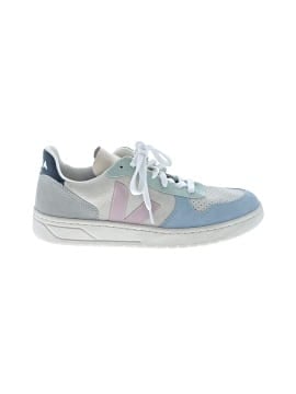 VEJA Sneakers (view 1)