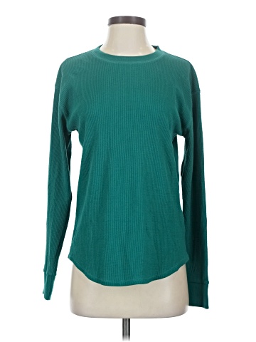 Time and Tru Long Sleeve T-Shirt (view 1)