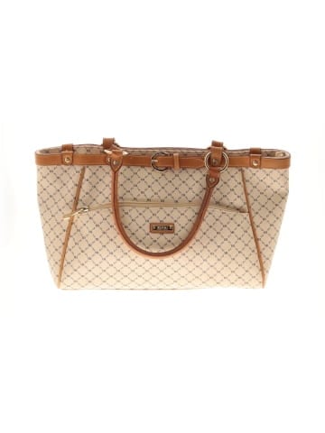 Rioni Tote (view 1)