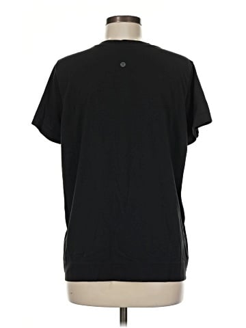 Lululemon Athletica Short Sleeve T-Shirt (view 2)