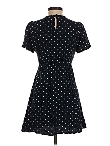 Old Navy Casual Dress (view 2)