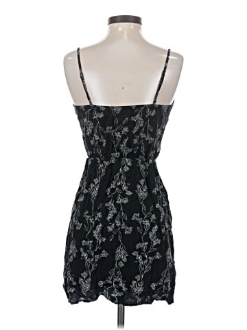 Old Navy Cocktail Dress (view 2)