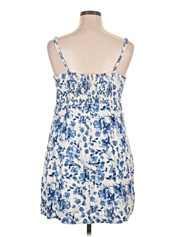 Abercrombie & Fitch Casual Dress (view 2)