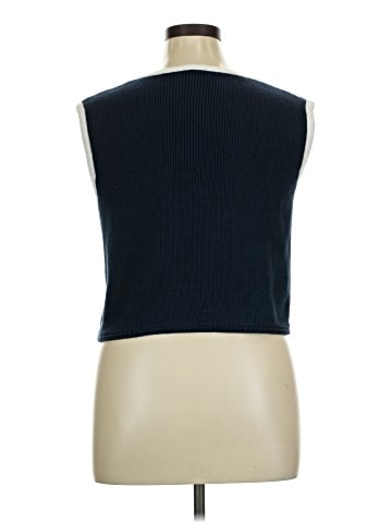 Sincerely Jules Sleeveless Button-Down Shirt (view 2)