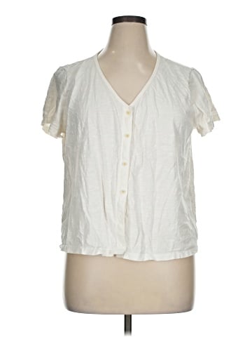 Old Navy Short Sleeve T-Shirt (view 1)