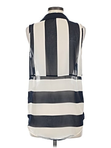 Forever 21 Sleeveless Button-Down Shirt (view 2)