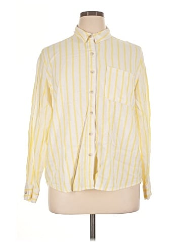 Universal Thread Long Sleeve Button-Down Shirt (view 1)
