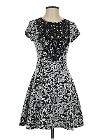 Xhilaration Cocktail Dress (view 1)