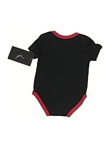 Air Jordan Short Sleeve Onesie (view 2)