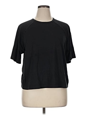 Everlane Short Sleeve T-Shirt (view 1)