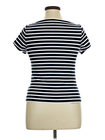 Old Navy Short Sleeve T-Shirt (view 2)