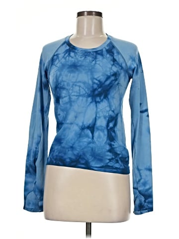 Lululemon Athletica Long Sleeve T-Shirt (view 1)