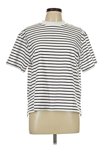Uniqlo Short Sleeve T-Shirt (view 1)