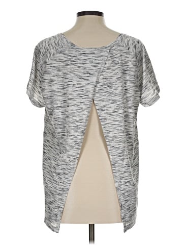 Lululemon Athletica Short Sleeve T-Shirt (view 2)