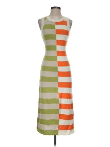 Le Lis Casual Dress (view 1)