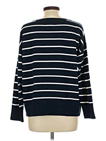 Old Navy Pullover Sweater (view 2)