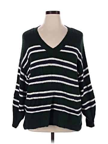 American Eagle Outfitters Pullover Sweater (view 1)