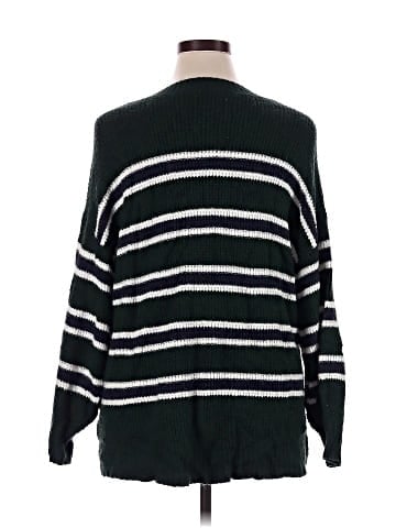American Eagle Outfitters Pullover Sweater (view 2)