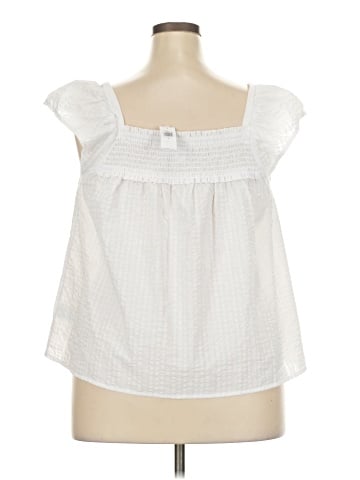 Old Navy Sleeveless Blouse (view 2)