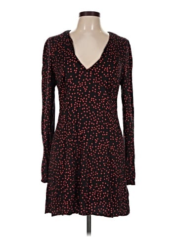 Urban Outfitters Casual Dress (view 1)