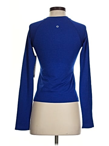 Lululemon Athletica Long Sleeve T-Shirt (view 2)