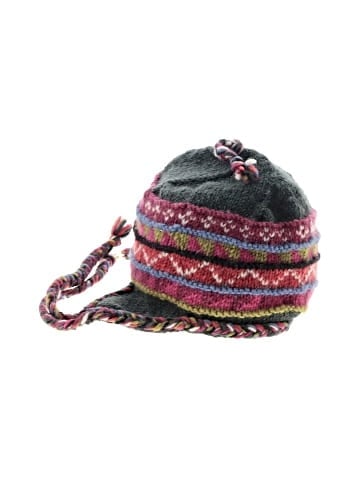 Newari Winter Hat (view 1)