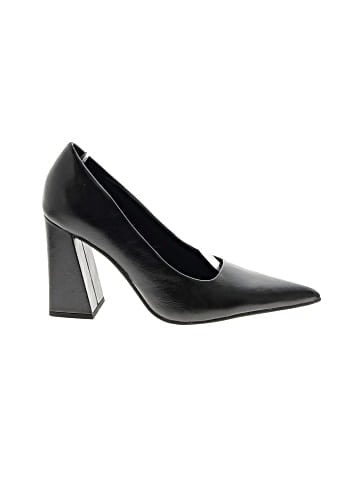Worthington Heels (view 1)