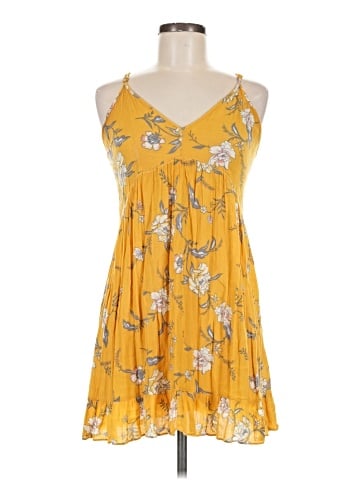 Kendall & Kylie Casual Dress (view 1)