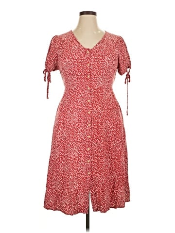 Universal Thread Casual Dress (view 1)